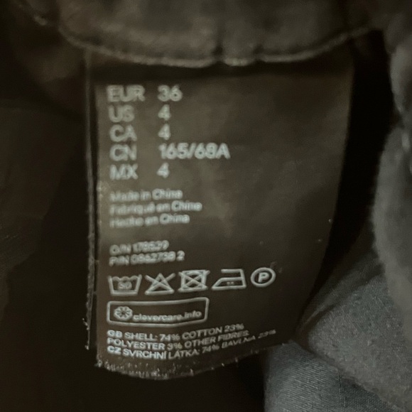 H&M Black Wide Leg Pants Relaxed Fit - Picture 5 of 5